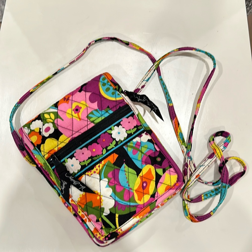 NWOT | VERA BRADLEY Crossbody Bag in Va Va Bloom